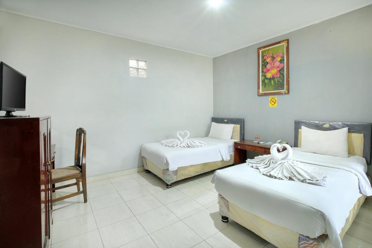 Negara Hotel Buitenkant foto